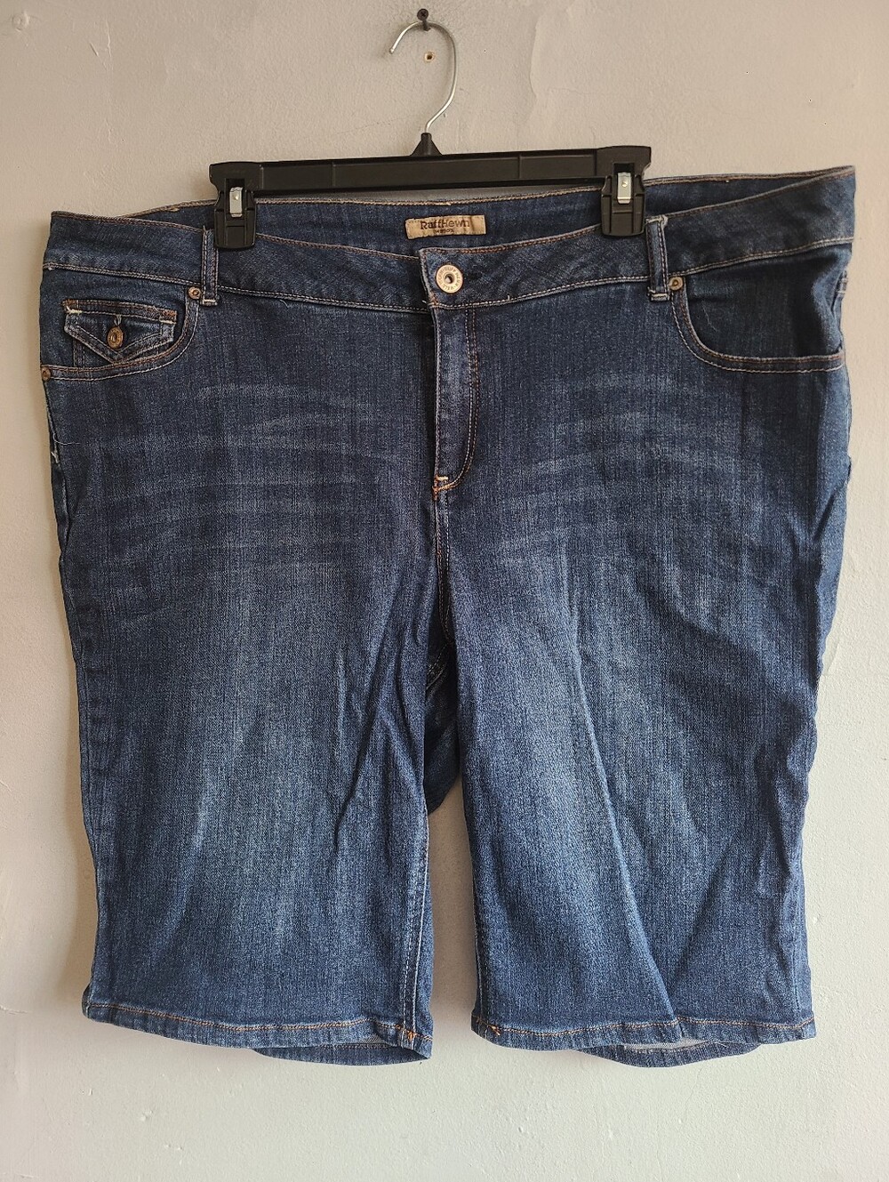 Women's 20W dark wash denim jean Ruff Hewn cotton bermuda knee shorts
